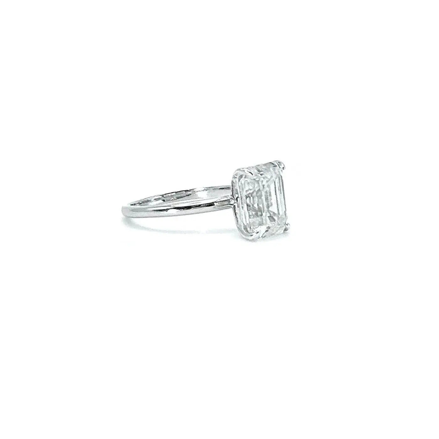 4CT Emerald Cut Moissanite Ring